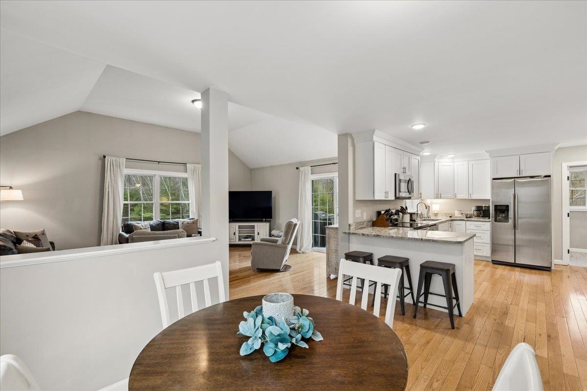63 Chester Turnpike Hooksett, NH 03106 - Photo 5 of 43