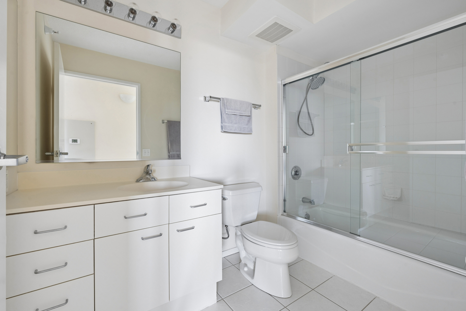 1720 Maple Avenue, Unit 680 Evanston, IL 60201 - Photo 11 of 24