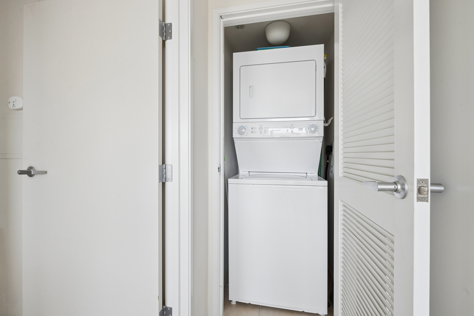1720 Maple Avenue, Unit 680 Evanston, IL 60201 - Photo 14 of 24