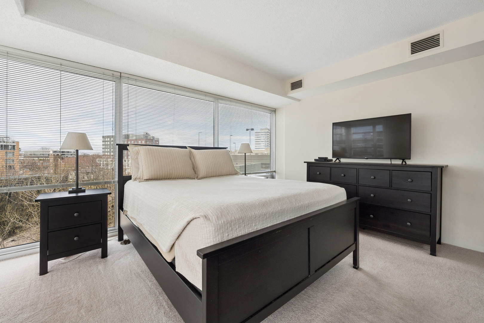 1720 Maple Avenue, Unit 680 Evanston, IL 60201 - Photo 16 of 24