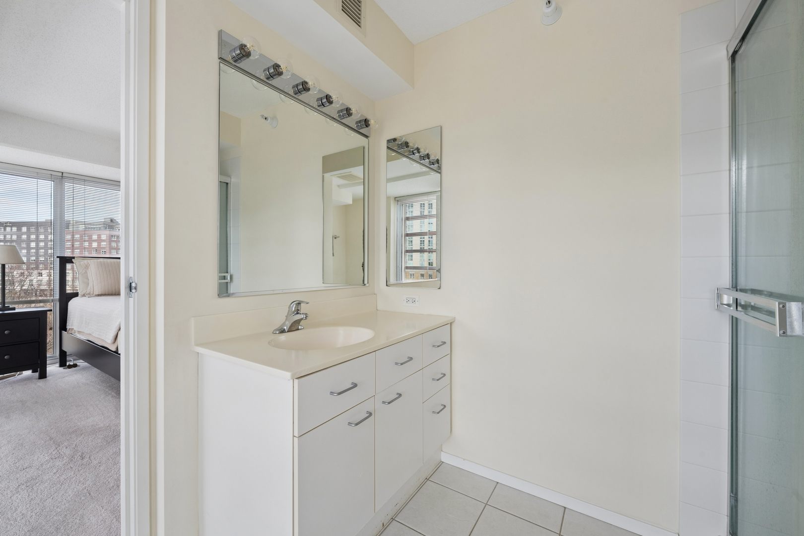 1720 Maple Avenue, Unit 680 Evanston, IL 60201 - Photo 18 of 24