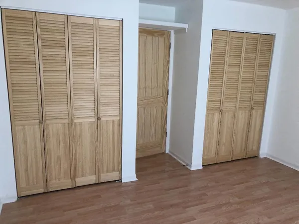 $150,000 | 10037 Walnut Terrace, Unit 312, Palos Hills, IL 60465