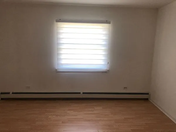 $150,000 | 10037 Walnut Terrace, Unit 312, Palos Hills, IL 60465