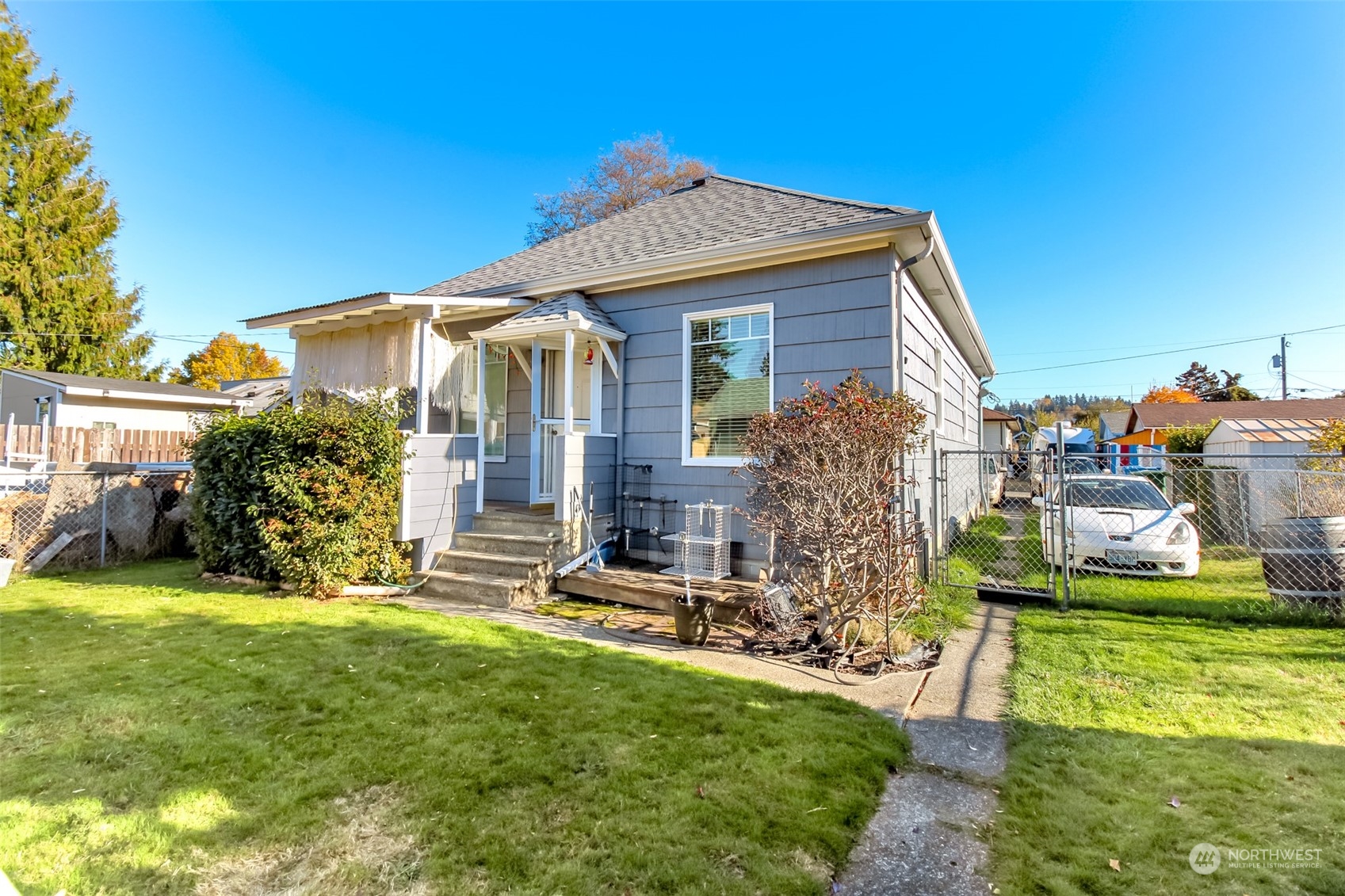 320 Williams Avenue North Renton, WA 98057 - Photo 3 of 24 Gallery Image 3