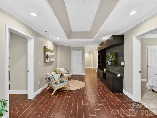 $725,000 | 19040 Oakhurst Boulevard, Cornelius, NC 28031