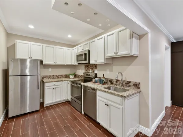 $725,000 | 19040 Oakhurst Boulevard, Cornelius, NC 28031