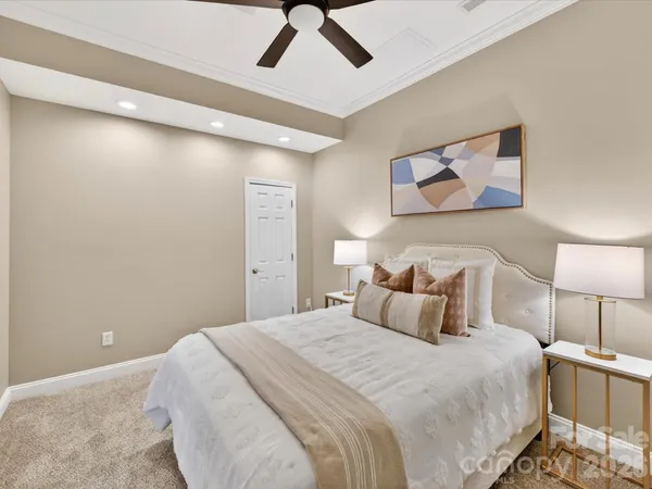 $725,000 | 19040 Oakhurst Boulevard, Cornelius, NC 28031