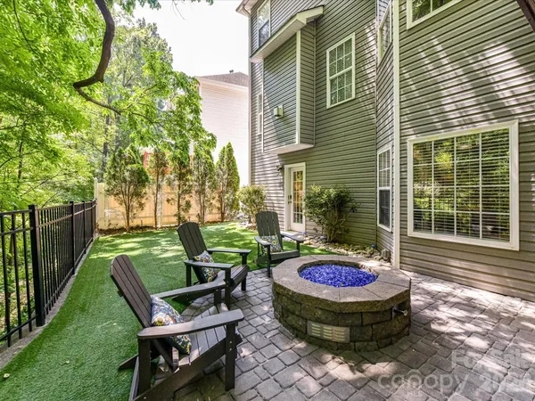 $725,000 | 19040 Oakhurst Boulevard, Cornelius, NC 28031