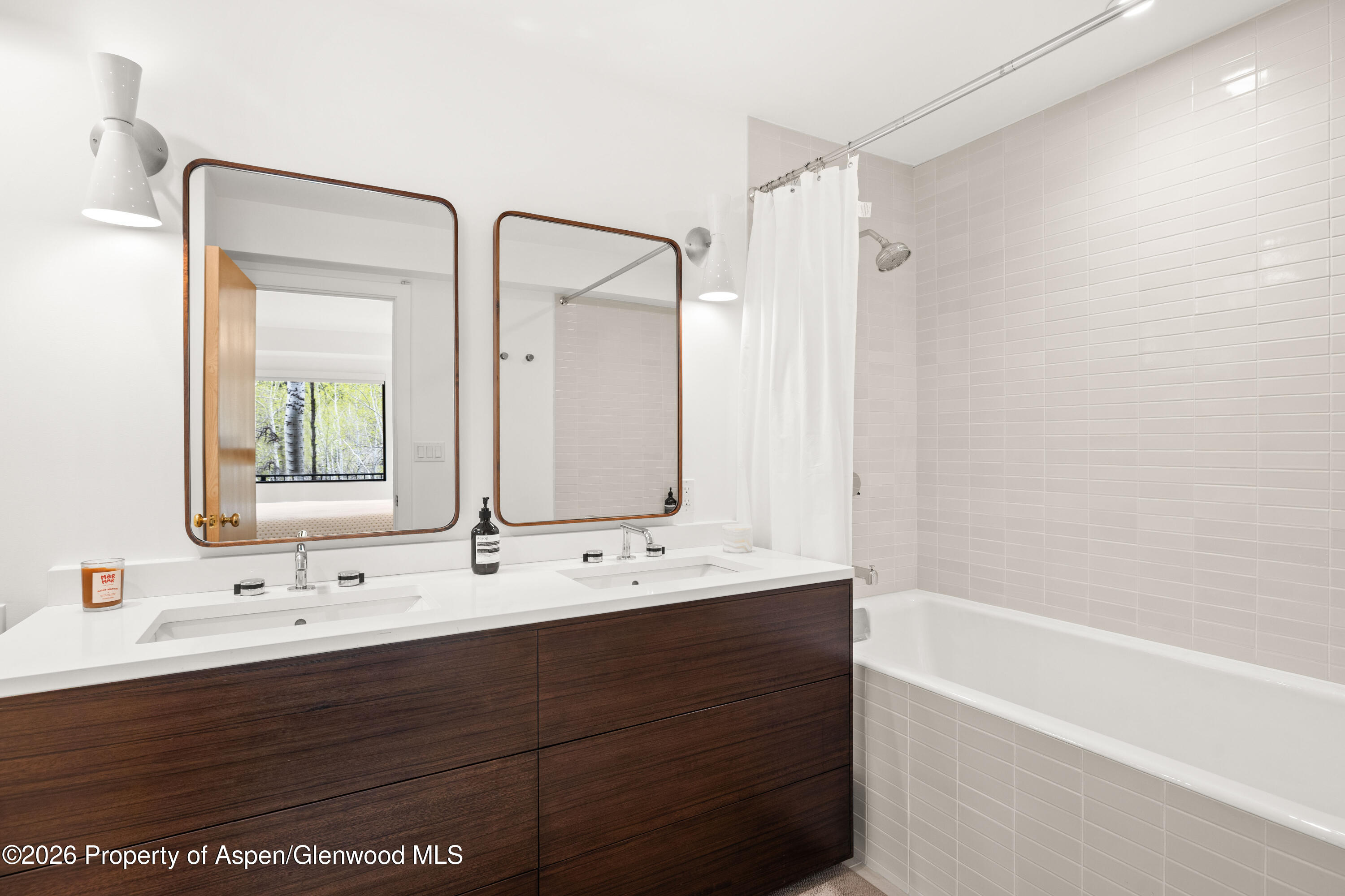 284 Eastwood Road Aspen, CO 81611 - Photo 24 of 32 31-284EastwoodRd_2604_0790