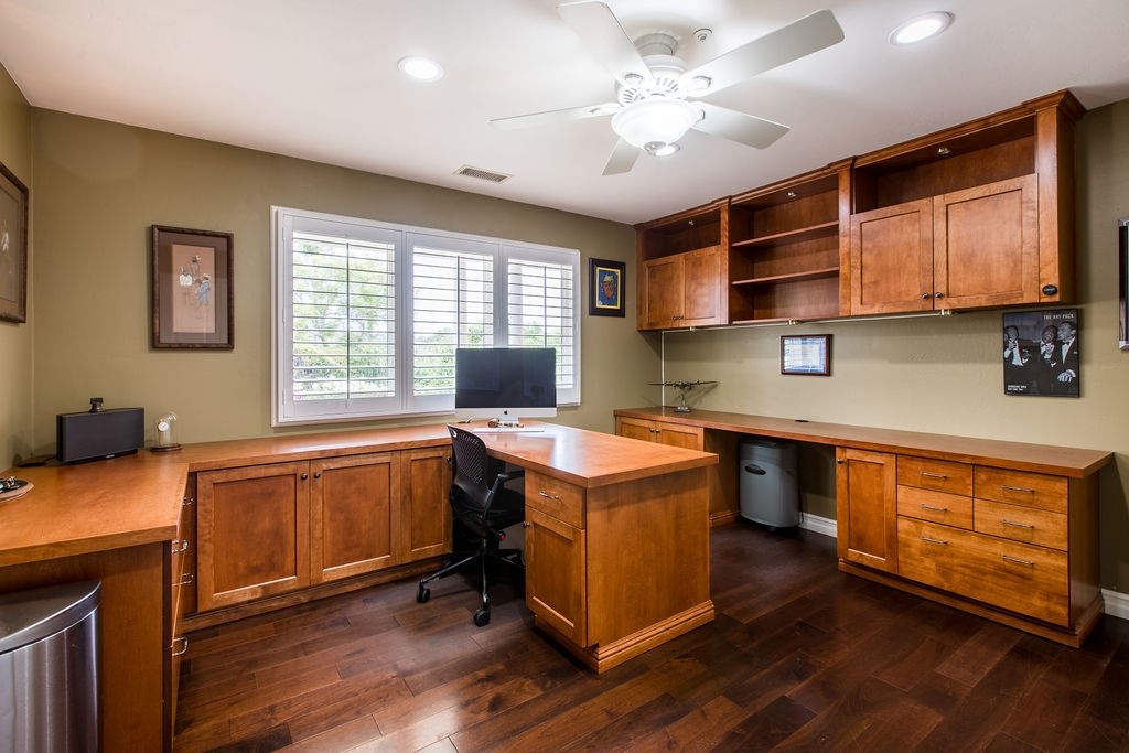 2450 Teten Way Encinitas, CA 92024 - Photo 12 of 25 Office is located off the living room and foyer.
