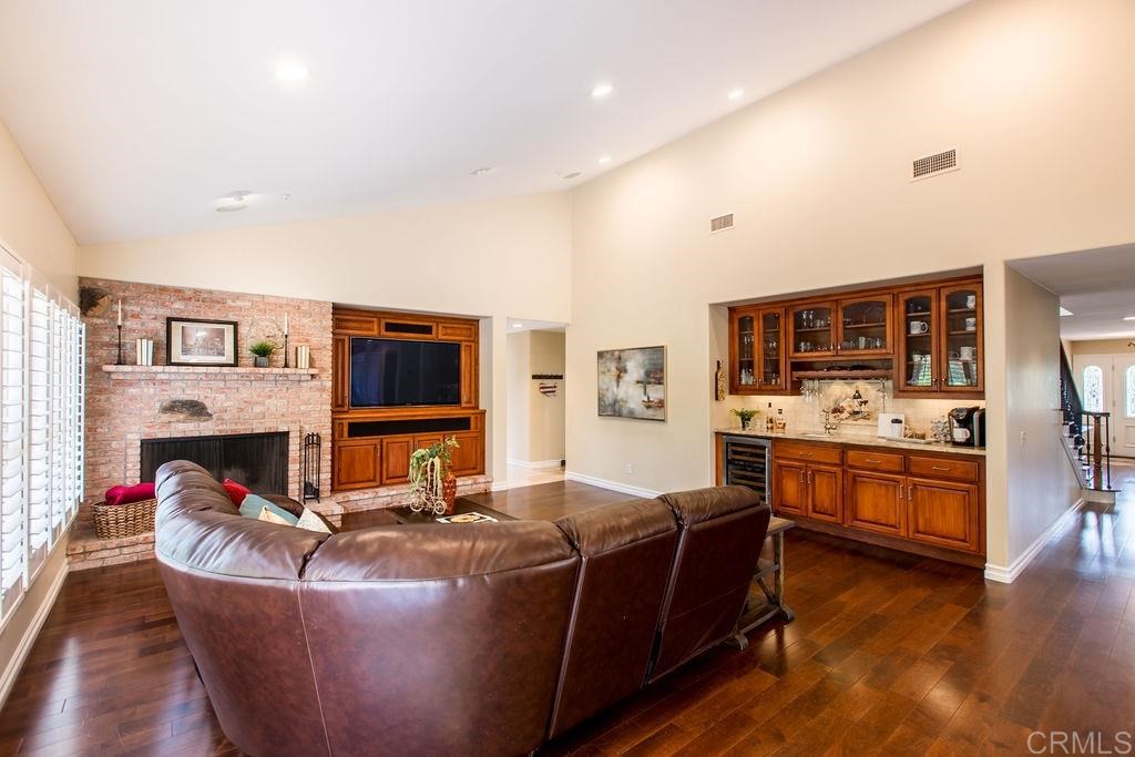 2450 Teten Way Encinitas, CA 92024 - Photo 8 of 25
