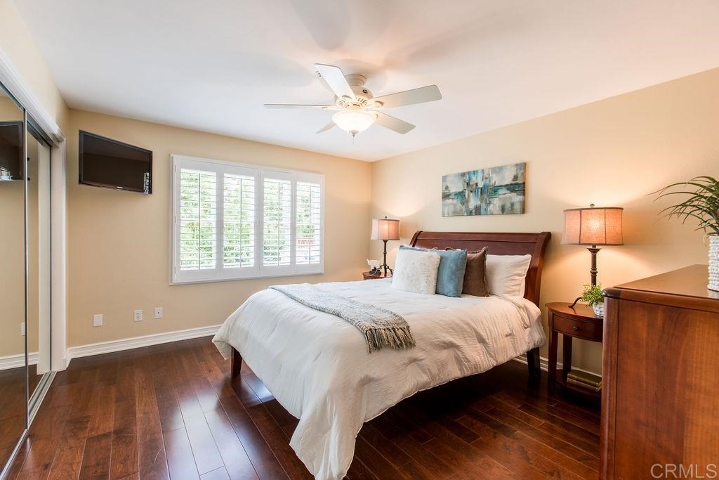 2450 Teten Way Encinitas, CA 92024 - Photo 10 of 25 Downstairs guest bedroom