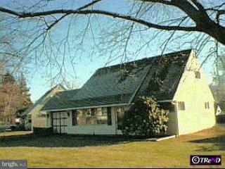 18 Peony Road Levittown, PA 19056 - Photo 1 of 1 Gallery Image 1