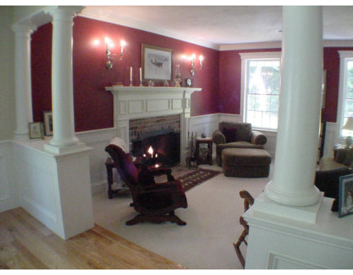 49 Glendale Road Sturbridge, MA 01518 - Photo 6 of 17