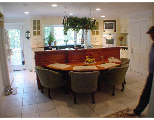 49 Glendale Road Sturbridge, MA 01518 - Photo 9 of 17