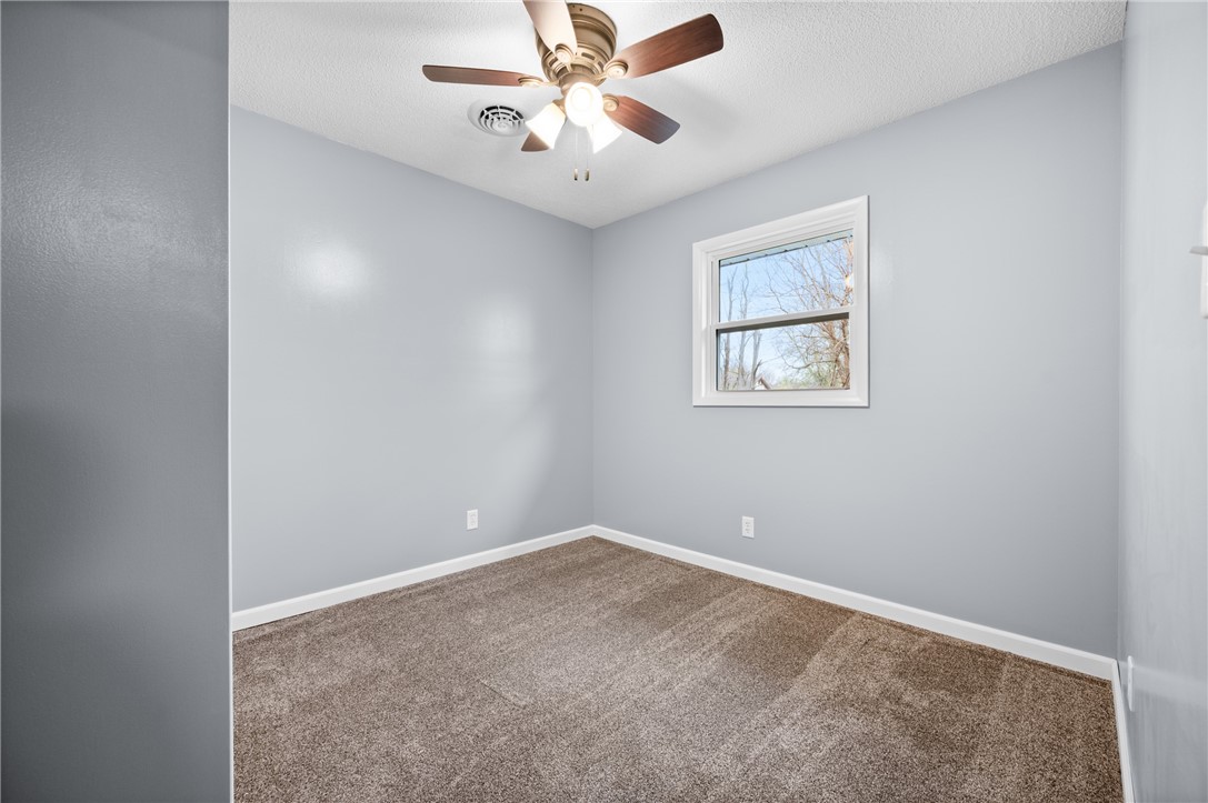 607 South Walnut Street Georgetown, IL 61846 - Photo 18 of 29