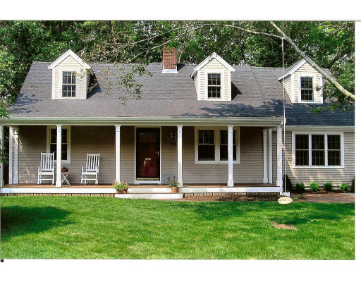 46 Smith Road Hingham, MA 02043 - Photo 1 of 18 Gallery Image 1