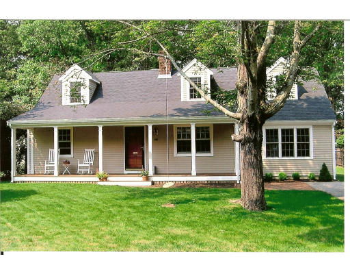 46 Smith Road Hingham, MA 02043 - Photo 3 of 18 Gallery Image 3