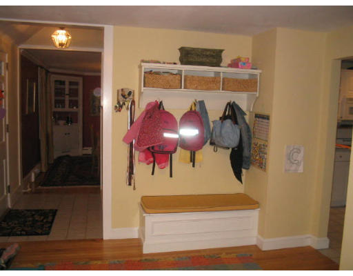 46 Smith Road Hingham, MA 02043 - Photo 7 of 18 Gallery Image 7