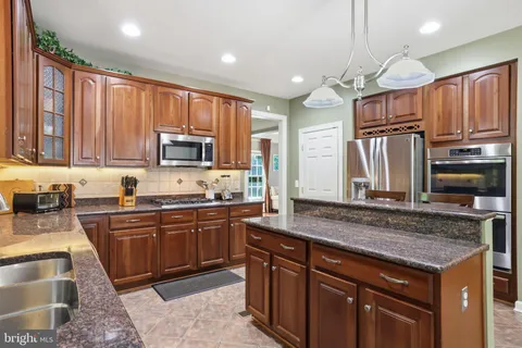 $5,950 | 5767 Bush Hill Drive, Alexandria, VA 22310