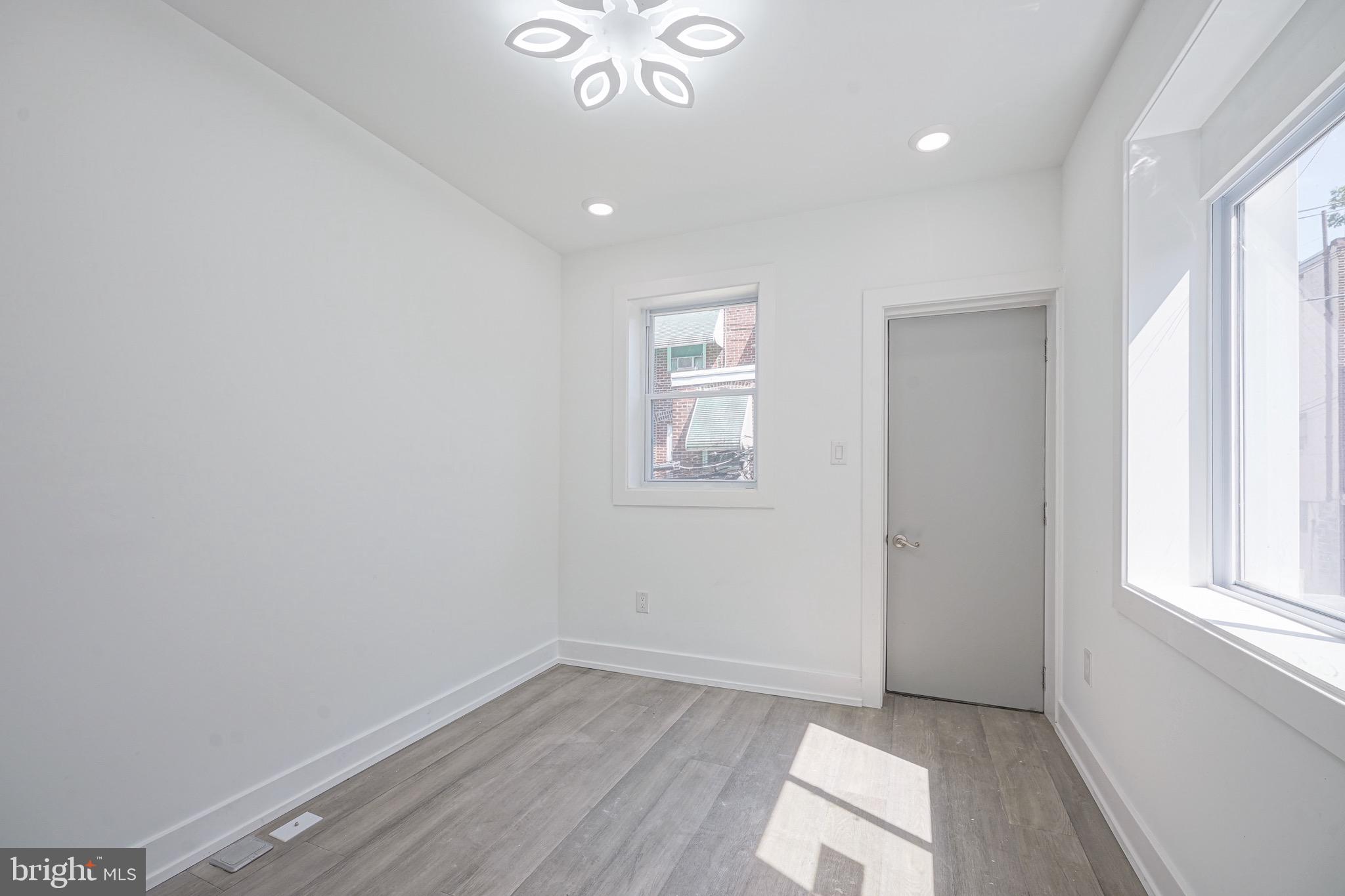 2411 West Ritner Street Philadelphia, PA 19145 - Photo 11 of 24 Gallery Image 11