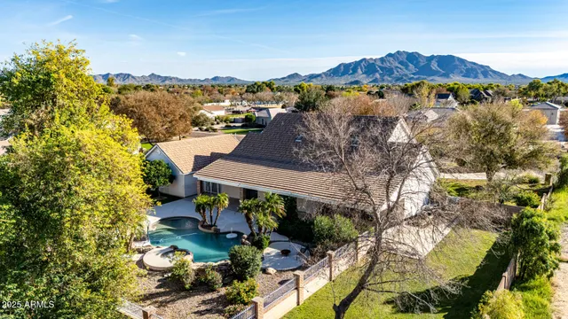 $1,875,000 | 2552 East Ridgewood Lane, Gilbert, AZ 85298