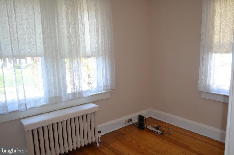 29 Overbrook Road Catonsville, MD 21228 - Photo 11 of 20 Bedroom