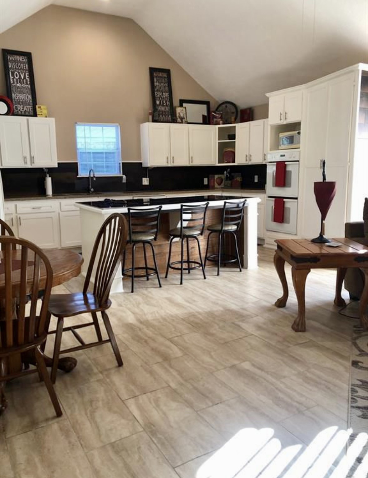 17821 Theiss Mail Rte Road, Unit C Spring, TX 77379 - Photo 18 of 21 furnished living area