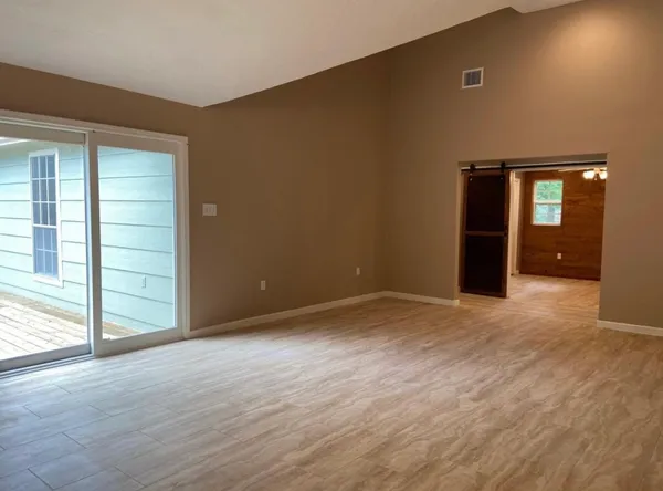 $2,000 | 17821 Theiss Mail Rte Road, Unit C, Spring, TX 77379