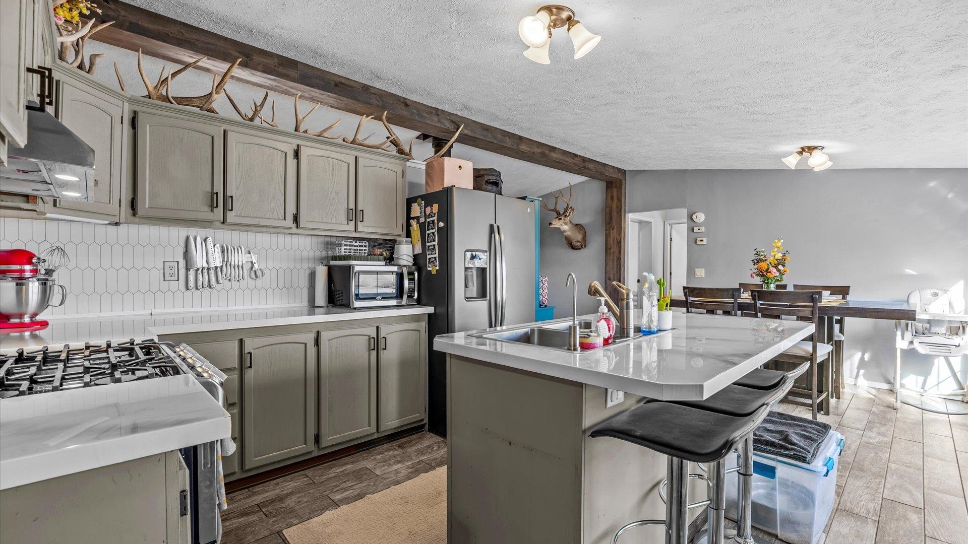 403 6600th Road Montrose, CO 81401 - Photo 4 of 28 Gallery Image 4