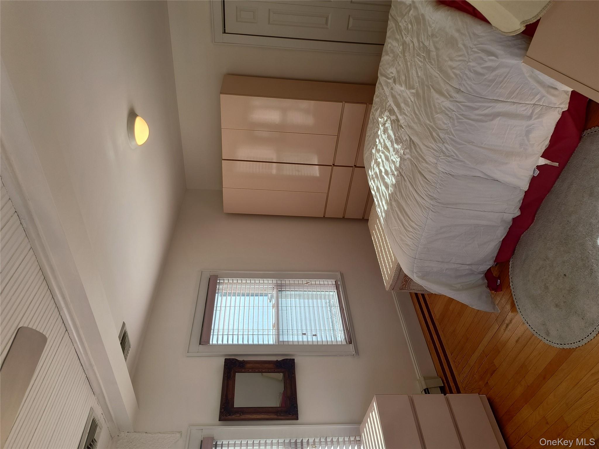 25 July Walk Long Beach, NY 11561 - Photo 12 of 15 HUGE furnished bedroom with 1/2 bath.