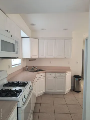 $2,950 | 25 July Walk, Long Beach, NY 11561