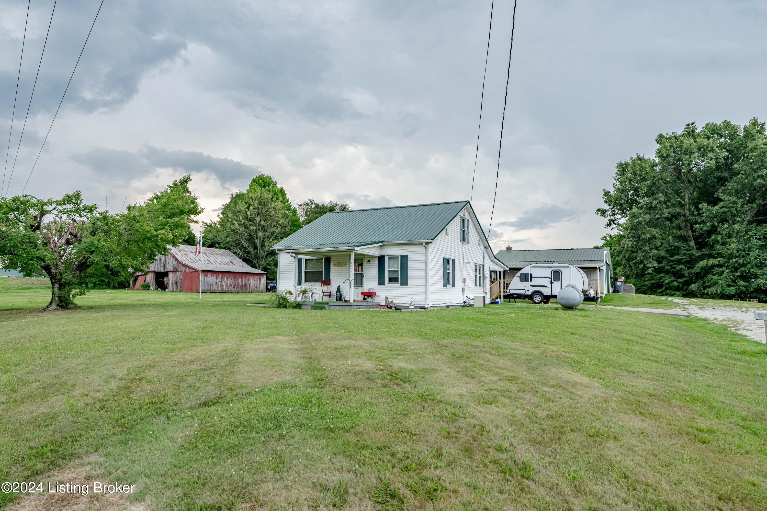 4605 Rhodelia Road Payneville, KY 40157 - Photo 7 of 22 DSC02389