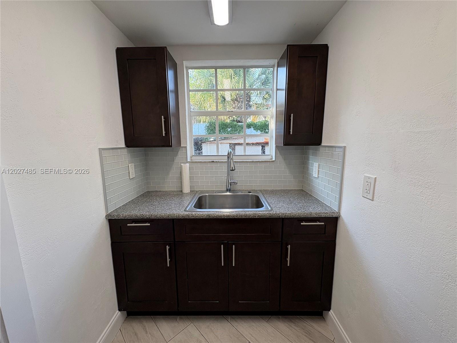 6753 Southwest 39th Terrace, Unit REAR Miami, FL 33155 - Photo 5 of 9 Kitchen w 2 burners & toaster oven