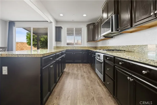 $913,900 | 13289 Cadenza Drive, Eastvale, CA 92880