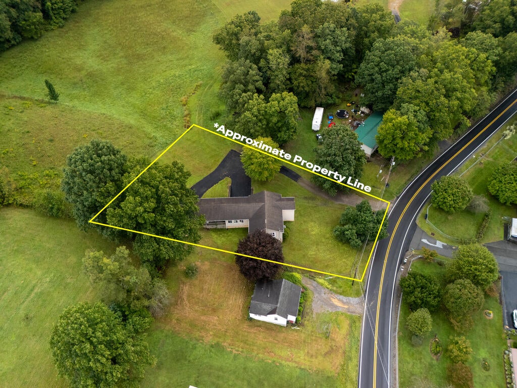 900 Maple Fork Road Mount Hope, WV 25880 - Photo 14 of 45 Gallery Image 14