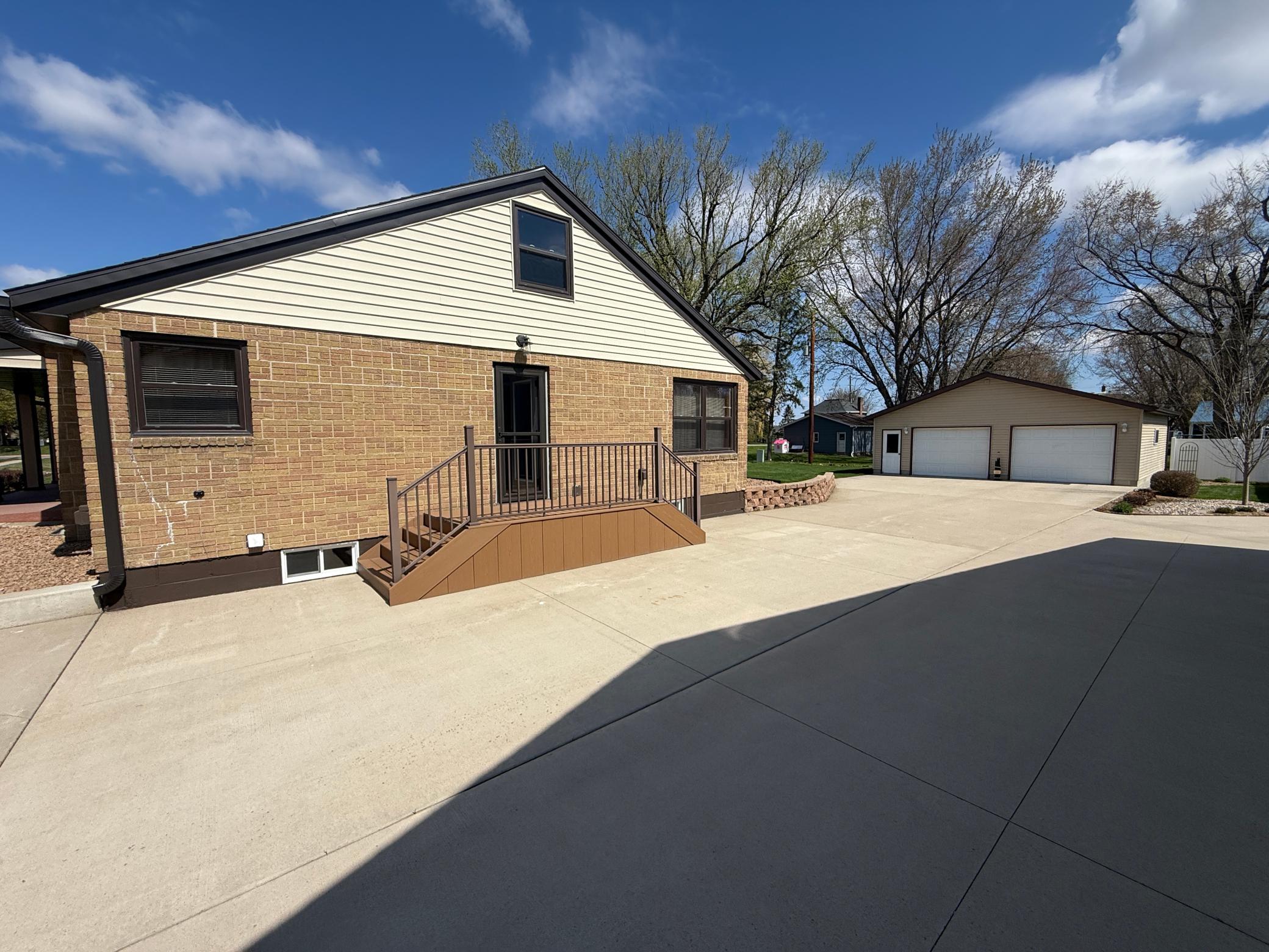 608 4th Street Morgan, MN 56266 - Photo 5 of 38