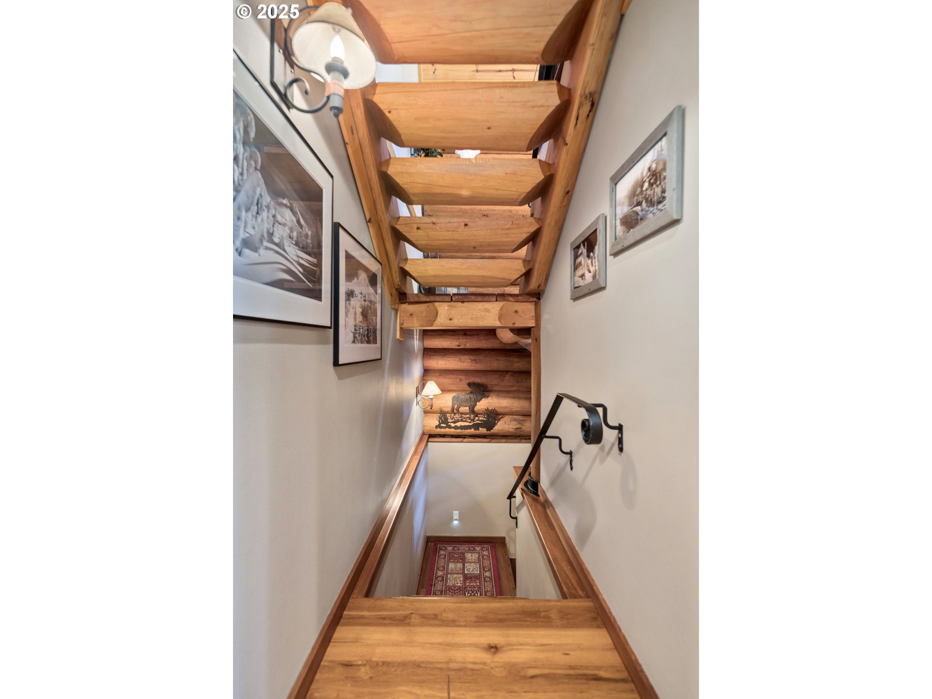 89790 East Morrison Lane Government Camp, OR 97028 - Photo 28 of 48 a view of entryway