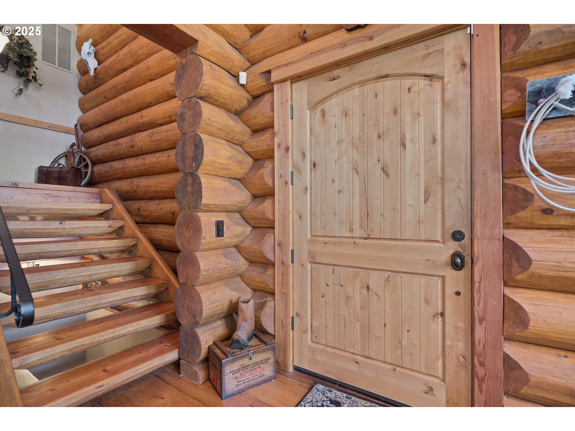89790 East Morrison Lane Government Camp, OR 97028 - Photo 39 of 48 a view of entryway with wooden walls