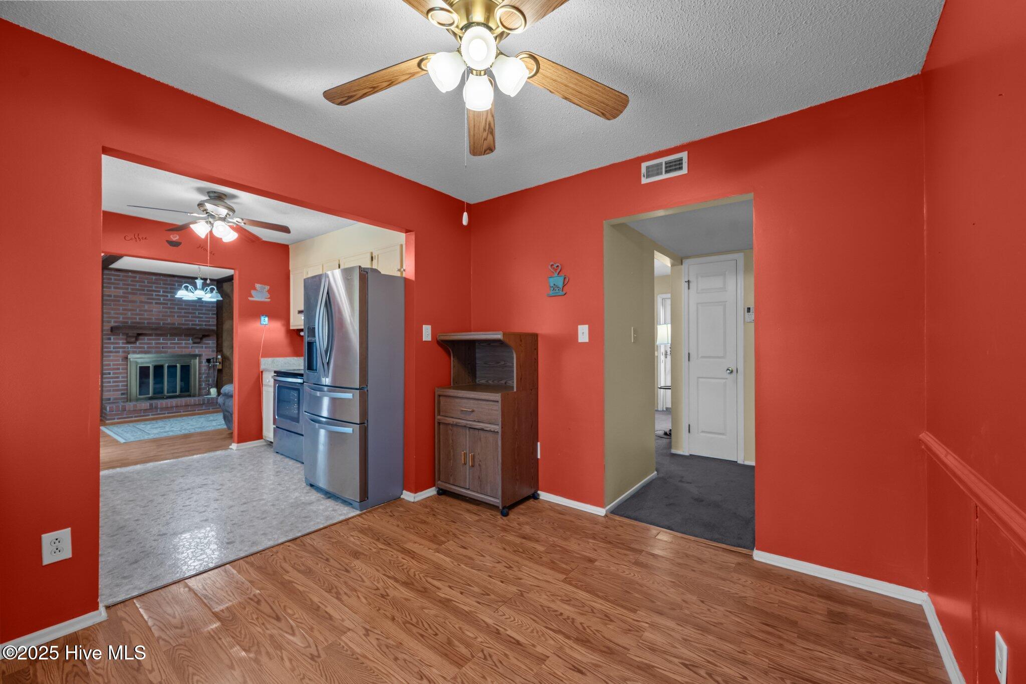 103 Silver Leaf Drive Jacksonville, NC 28546 - Photo 8 of 33 5-web-or-mls-_RAD8256