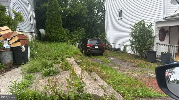 $3,300 | 1112 16th Avenue, Altoona, PA 16601