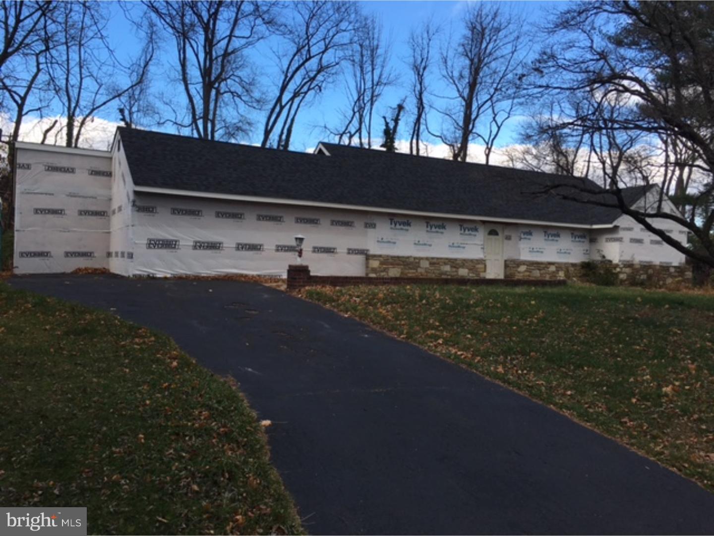 944 Pembroke Road Abington, PA 19046 - Photo 2 of 2 Exterior