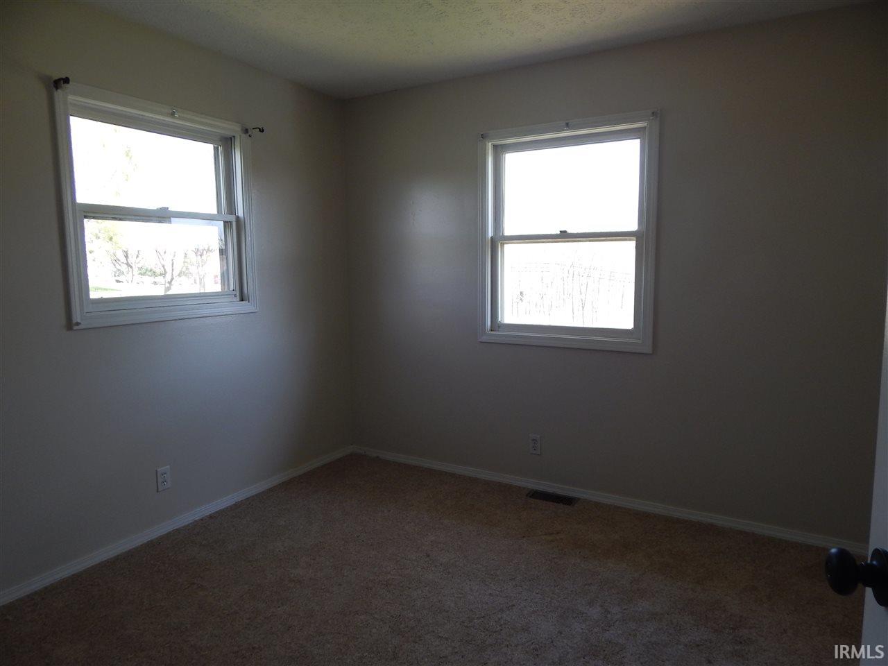 167 Anderson Road Bedford, IN 47421 - Photo 11 of 18 Gallery Image 11