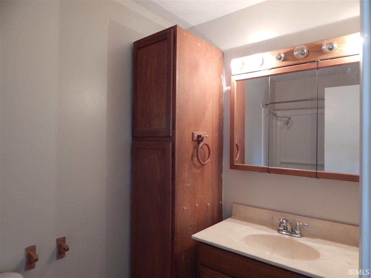 167 Anderson Road Bedford, IN 47421 - Photo 10 of 18 Gallery Image 10