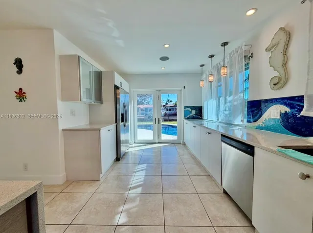 $4,898 | 806 Argonaut Island, Unit 2, Dania Beach, FL 33004