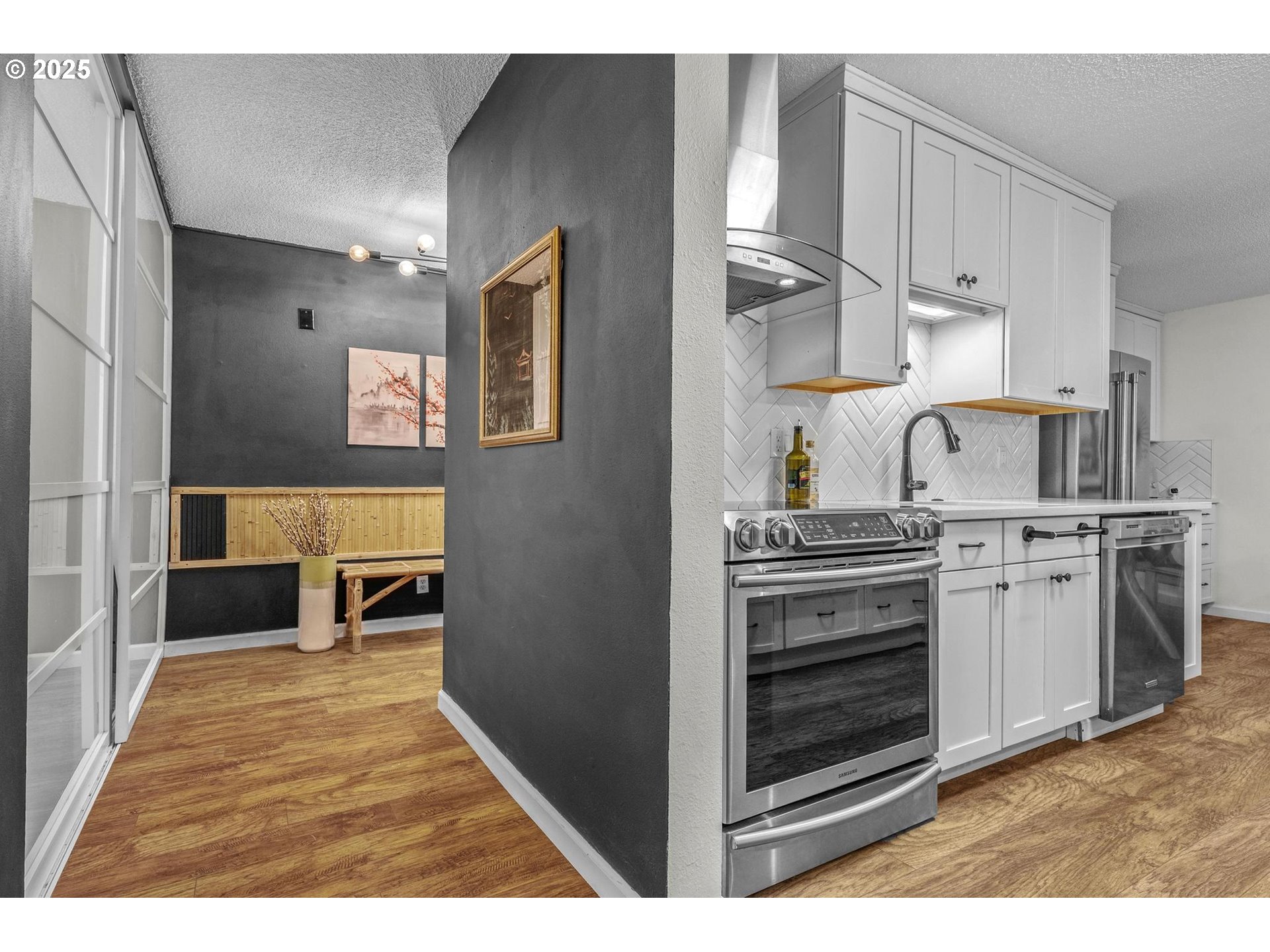 2393 Southwest Park Place, Unit 113 Portland, OR 97205 - Photo 35 of 46