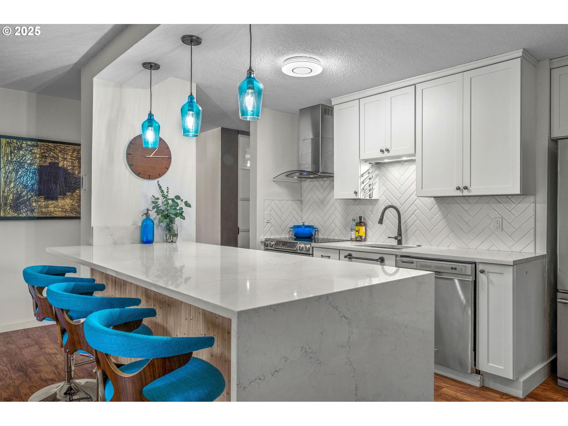 2393 Southwest Park Place, Unit 113 Portland, OR 97205 - Photo 6 of 46