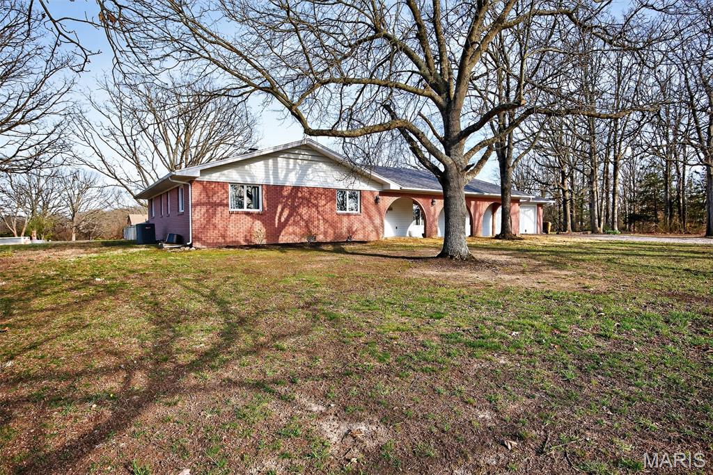 22762 Post Oak Lebanon, MO 65536 - Photo 1 of 41