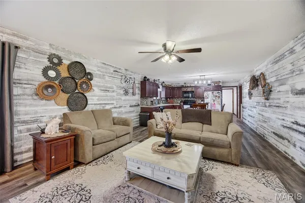 $284,500 | 22762 Post Oak, Lebanon, MO 65536