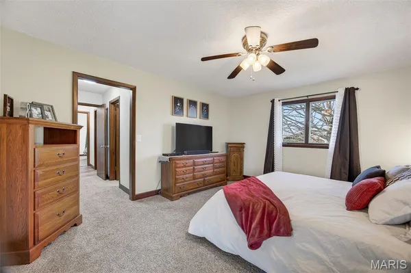 $284,500 | 22762 Post Oak, Lebanon, MO 65536